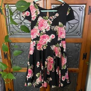 2/$10- Forever 21- Skater / Fit and Flare Dress Tulle Layer